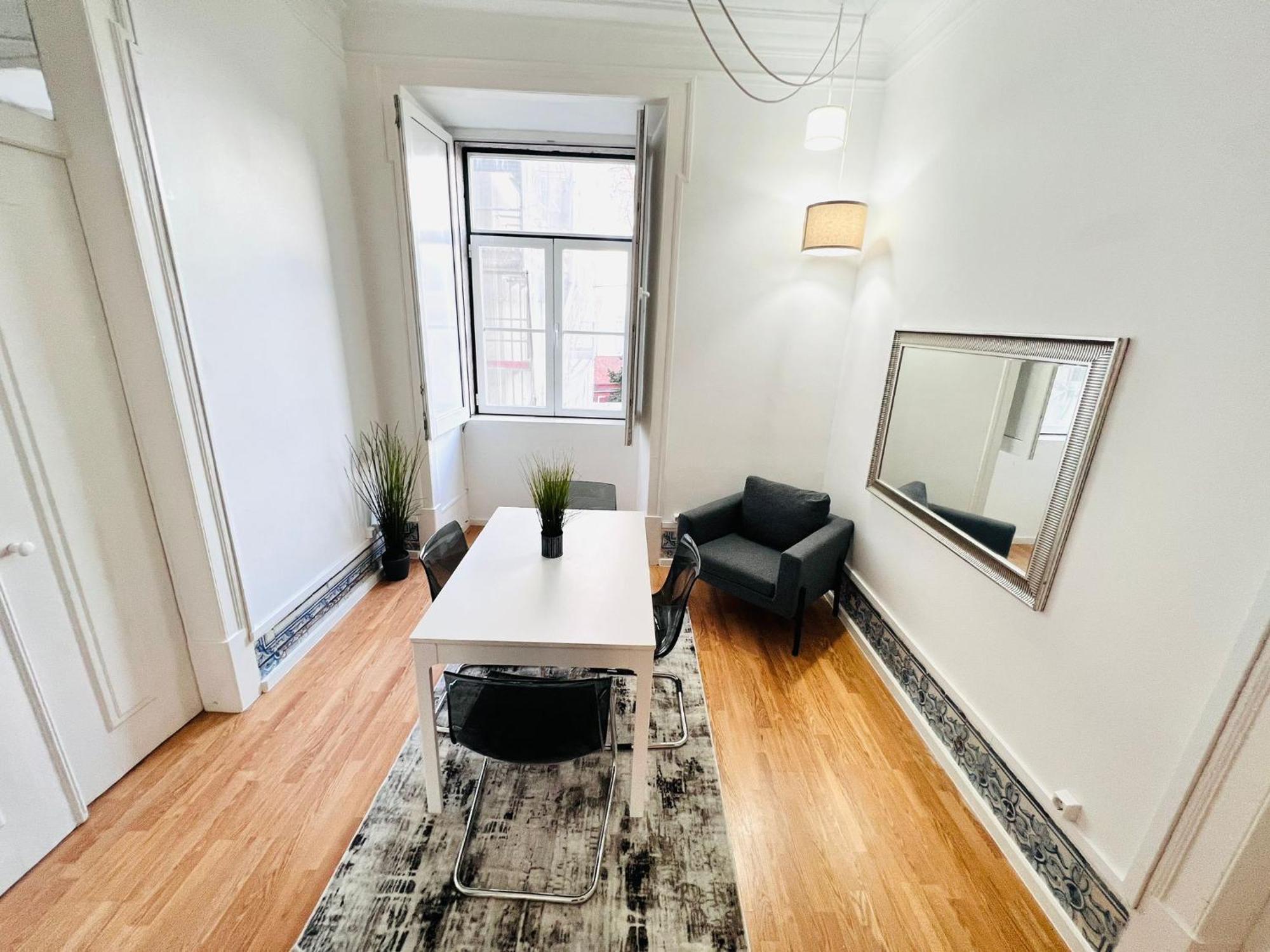 Luxury Rooms, Location In The Lisboa