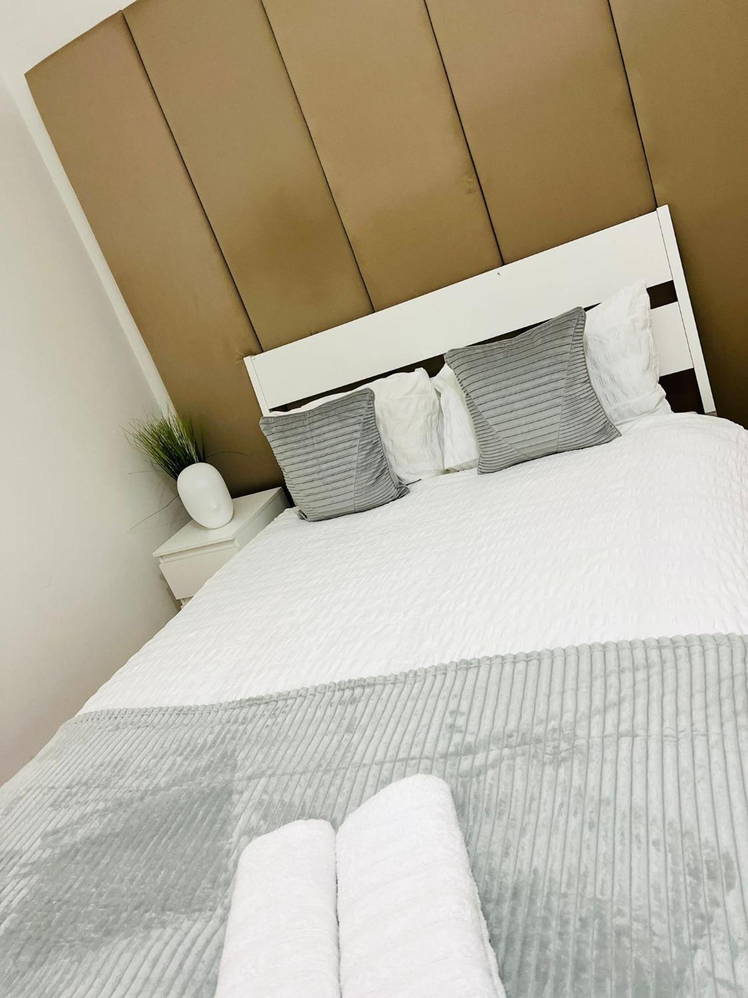 Luxury Rooms, Location In The Hostel *